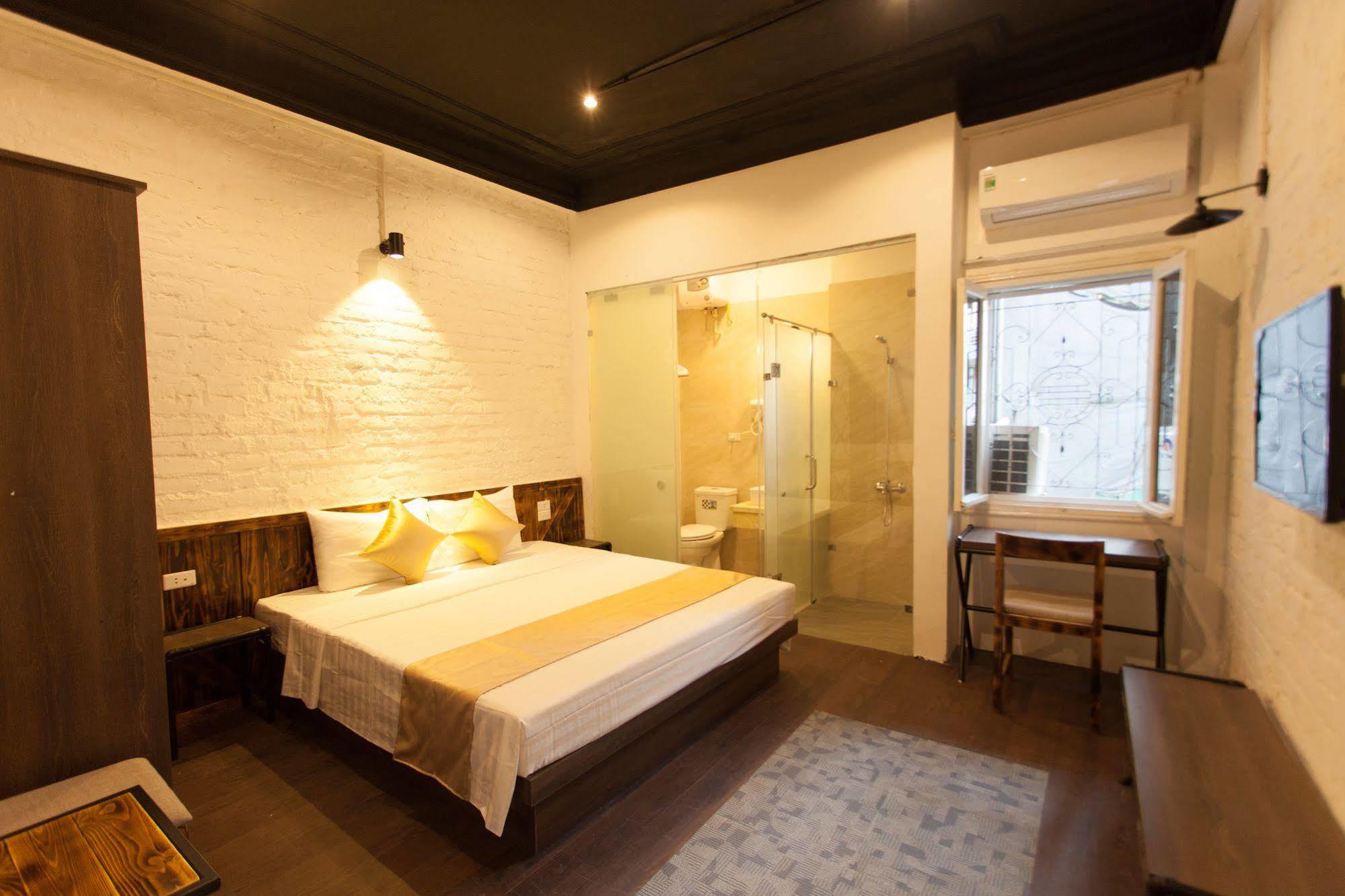 Luxury Backpakers Hotel Hanoi Exterior photo